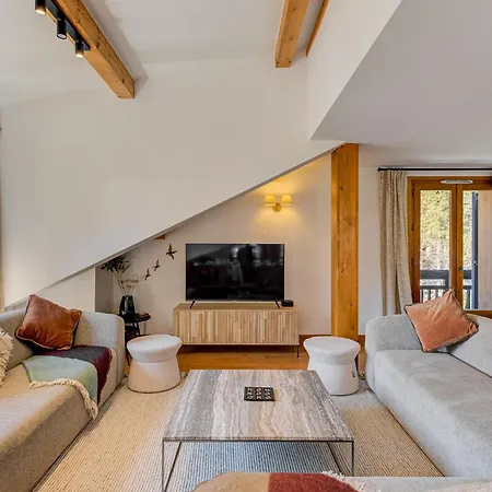 Les Melees - Alpes Agency - Argentiere *